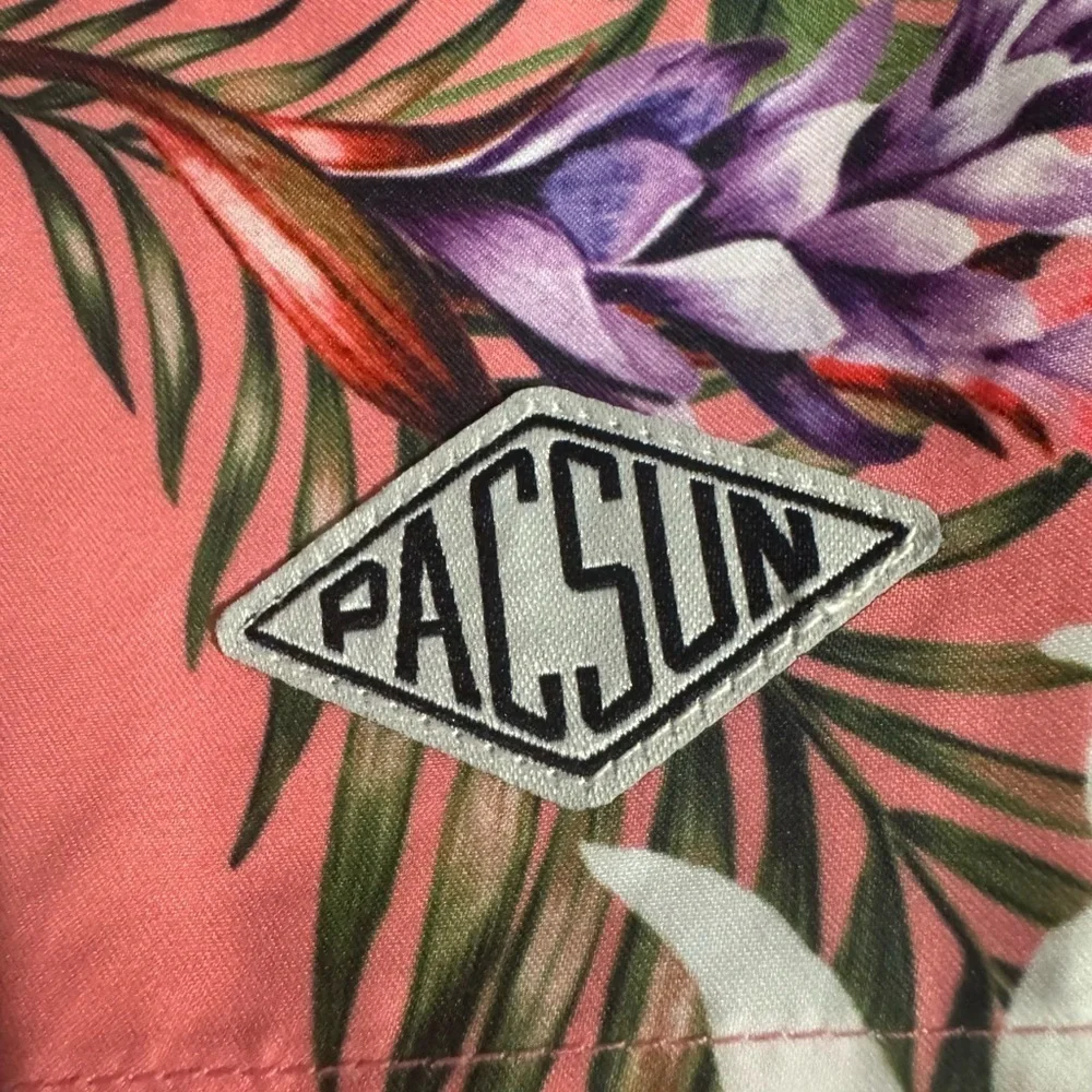PacSun men’s pink